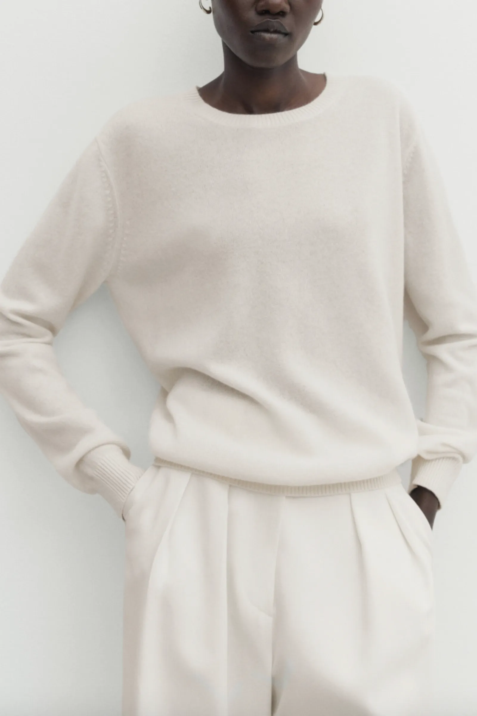 100% Cashmere Cream Crew Neck Sweater