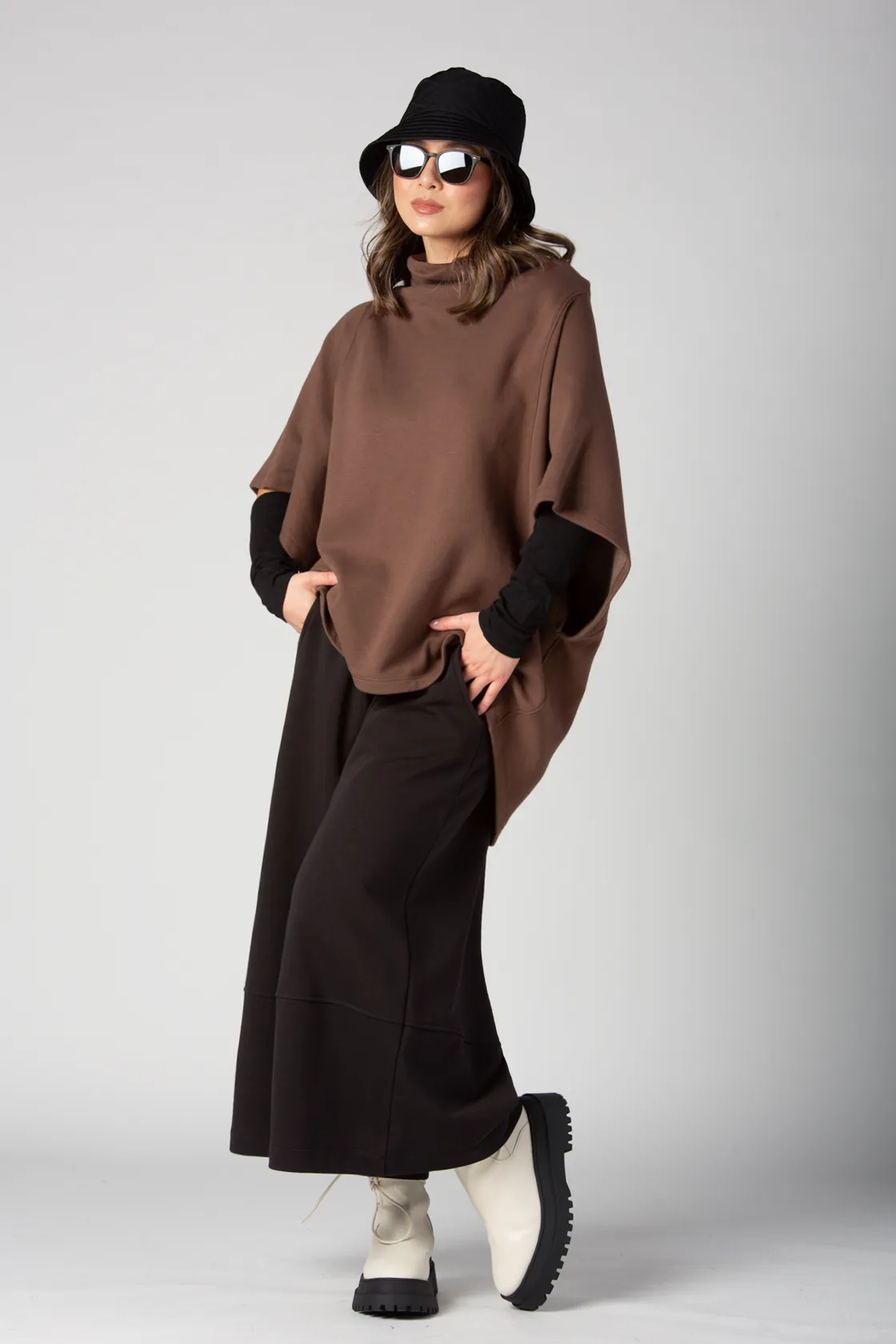 ALEMBIKA Wide Pant in Black