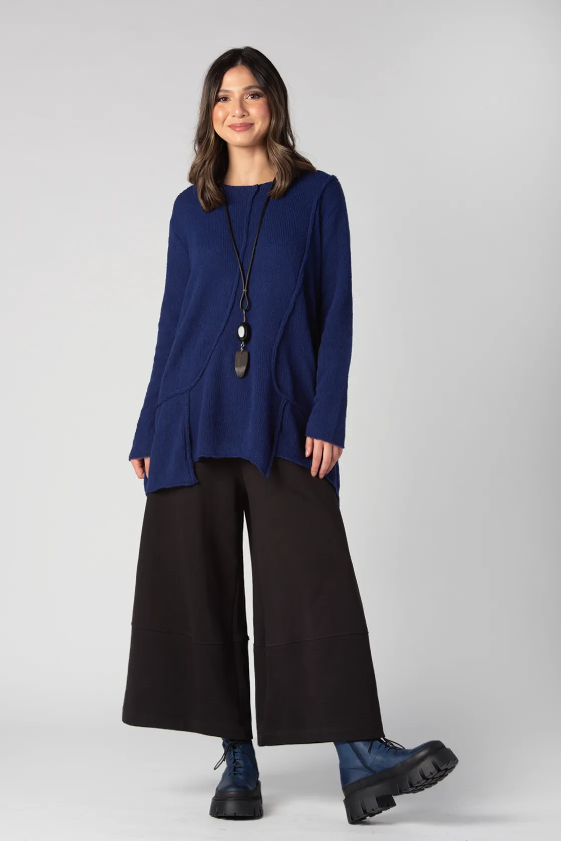 ALEMBIKA Wide Pant in Black