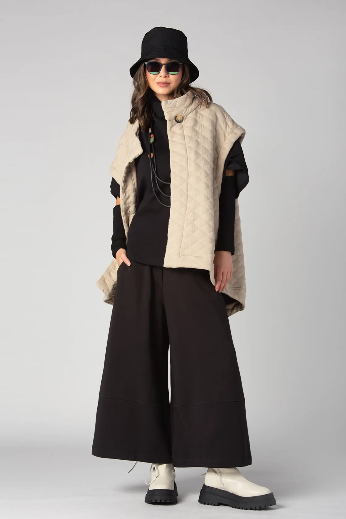 ALEMBIKA Wide Pant in Black