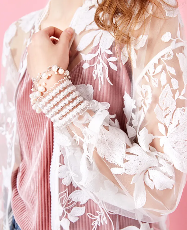 ARTKA FLORAL LACE EMBROIDERED BOMBER JACKET