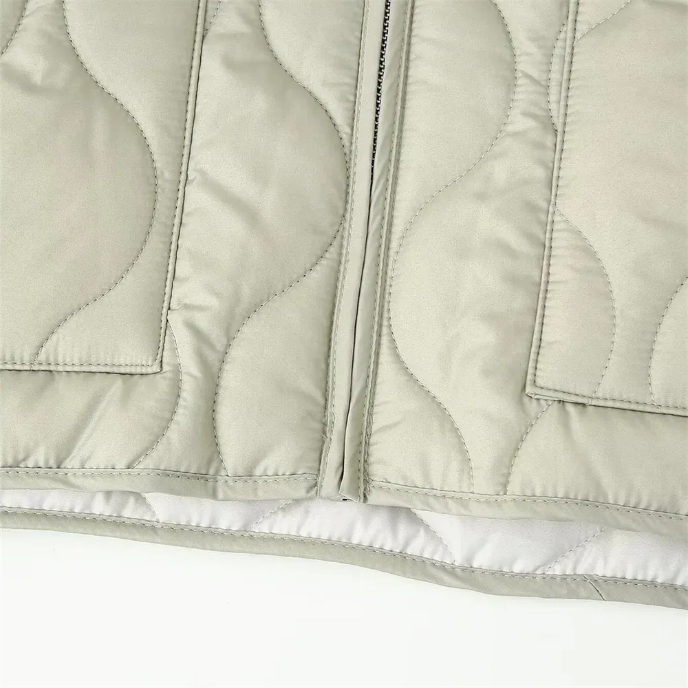 Autumn Chic Women's Quilted Cotton Jacket with Pocket Details – Lightweight & Loose Fit Round Neck Coat for Casual Style