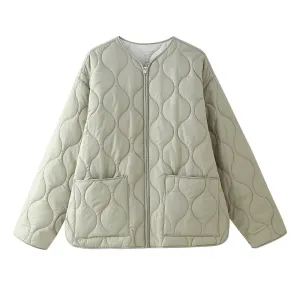 Autumn Chic Women's Quilted Cotton Jacket with Pocket Details – Lightweight & Loose Fit Round Neck Coat for Casual Style