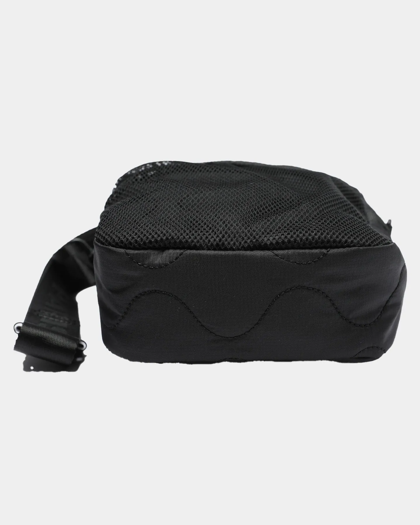 Carré Quilted Pouch Black