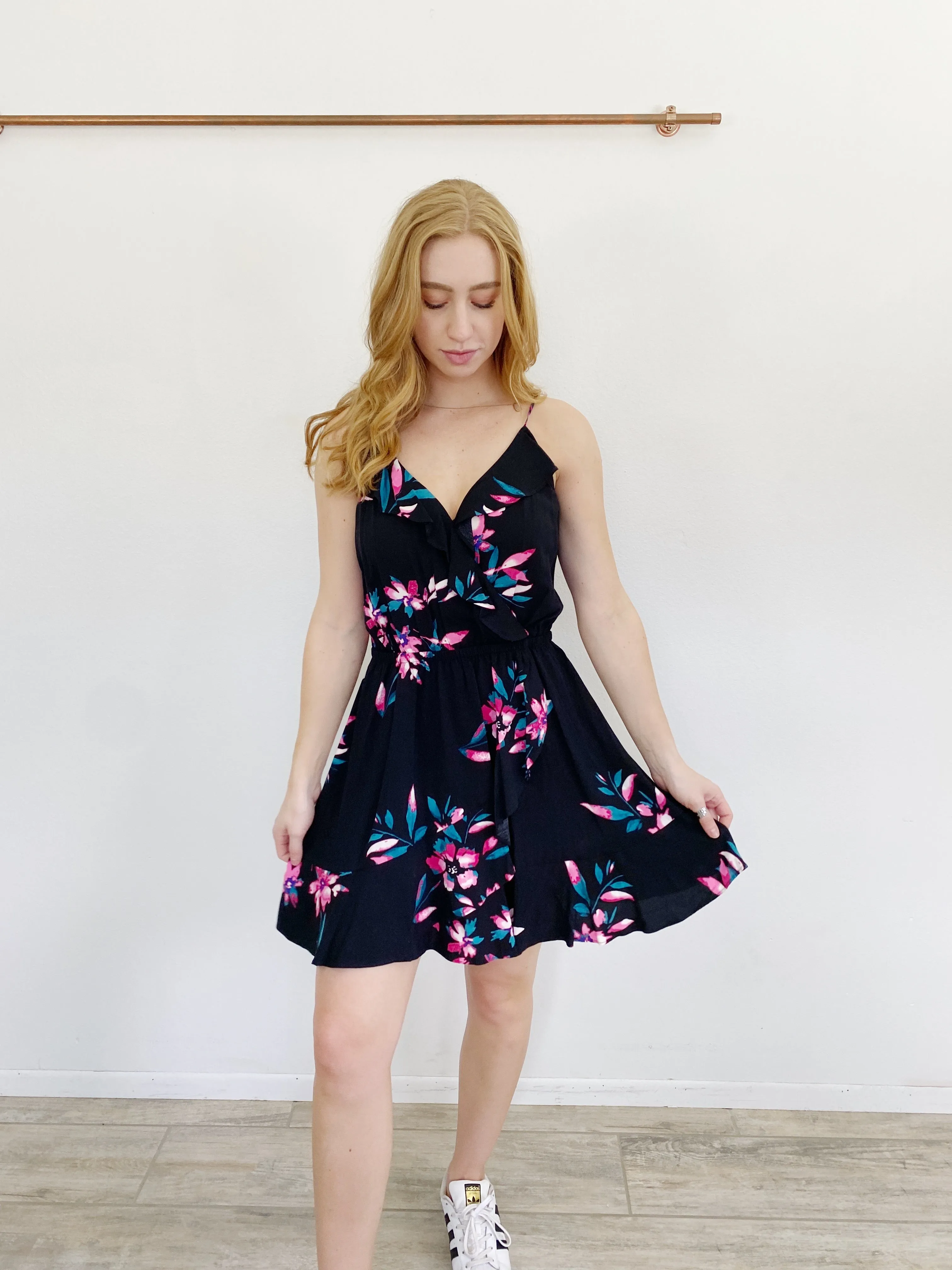 EXPRESS Floral wrap Sun Dress size Large