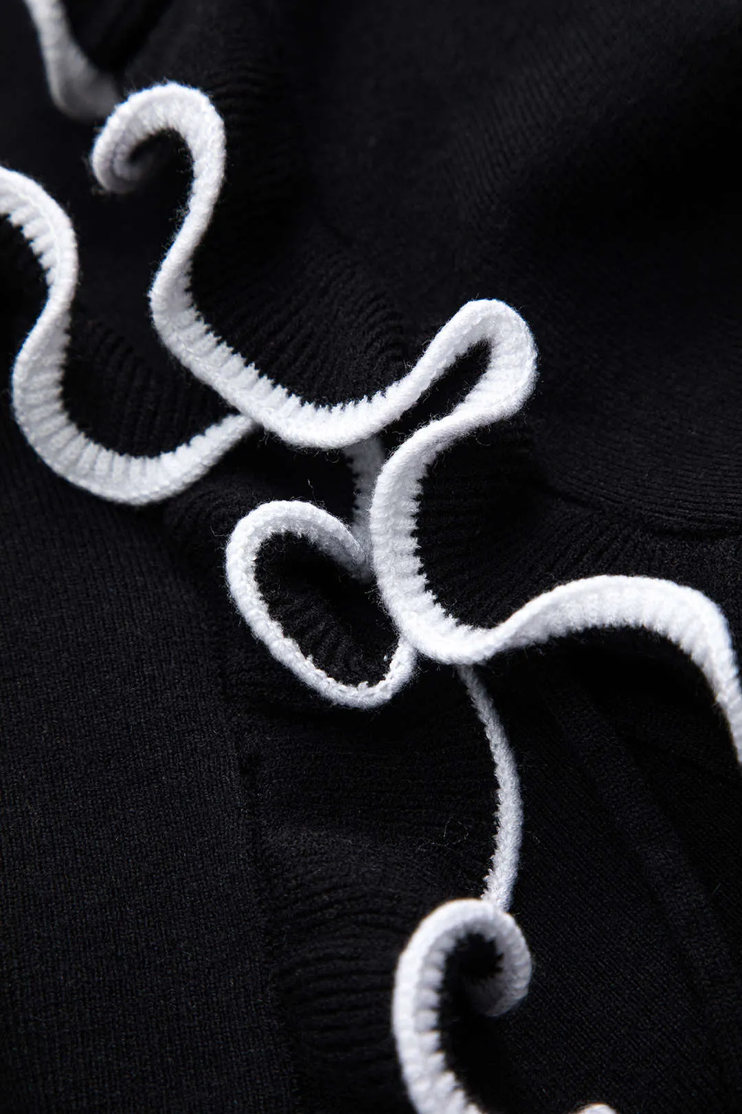 Knit Scallop Edge Tie Front Bell Sleeve Cardigan