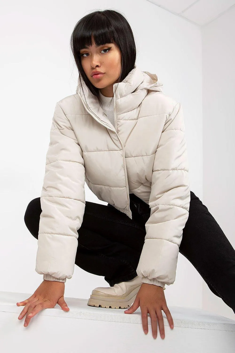 NM long sleeves short zippered quilted jacket