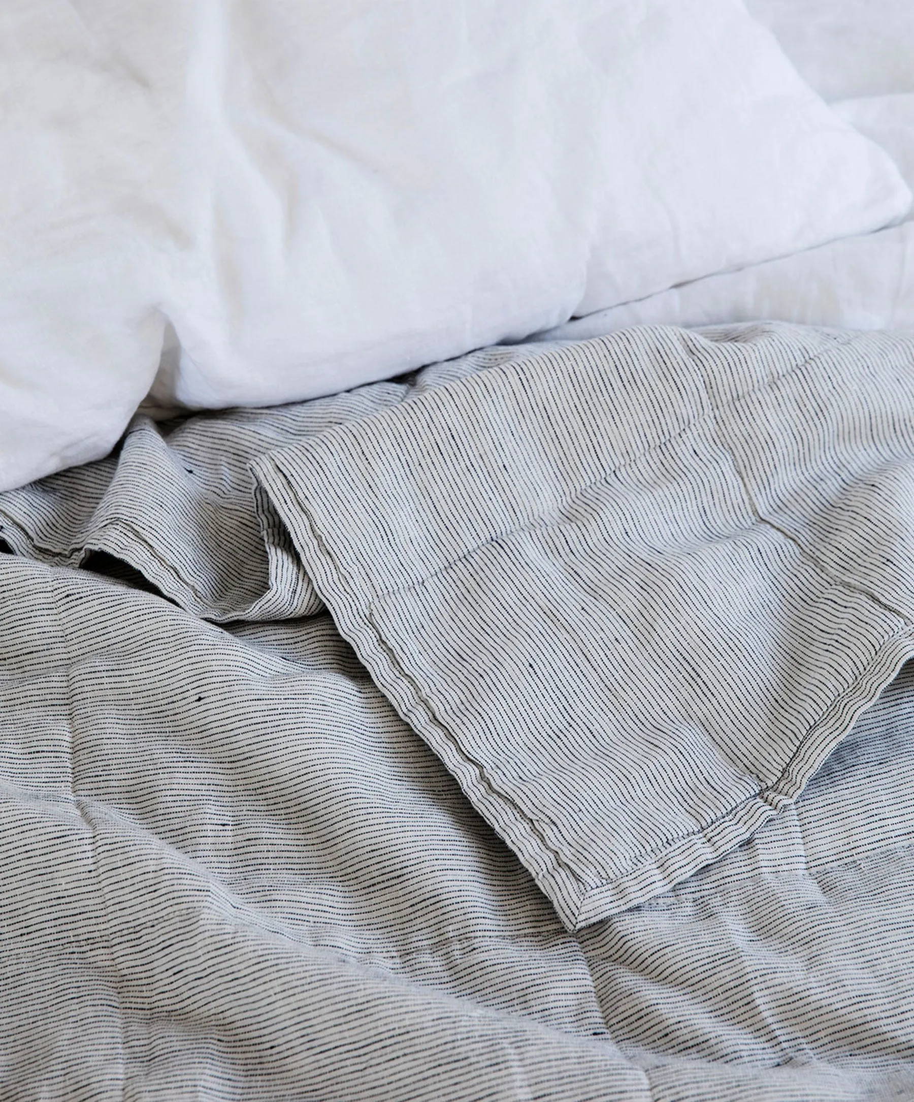 Quilted Bedcover - Pinstripe