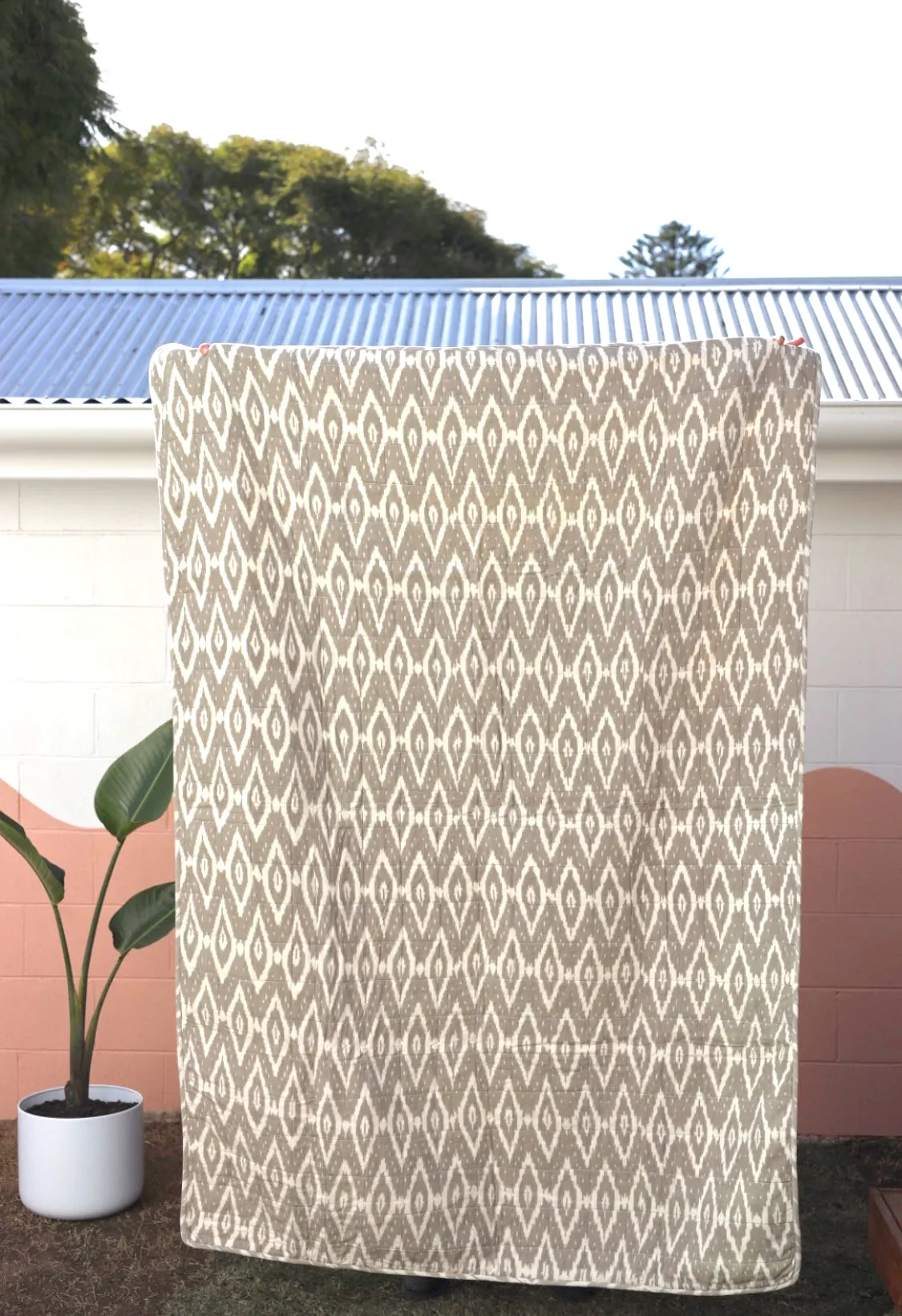 Quilted Blanket with Pillowcase - Stone Ikat