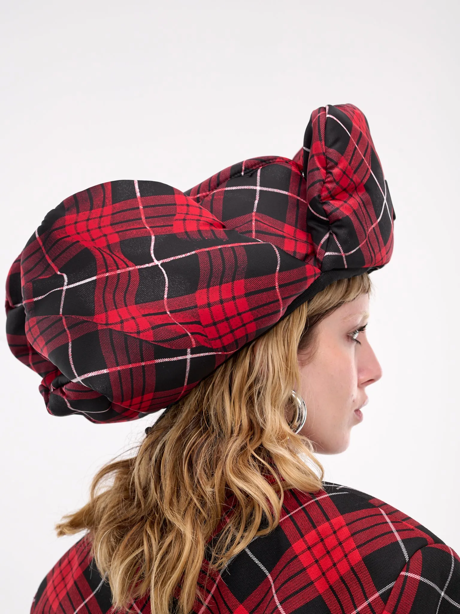 The Tartan Ushanka (U-CC032P-C552-300001-RED-BLK-W)