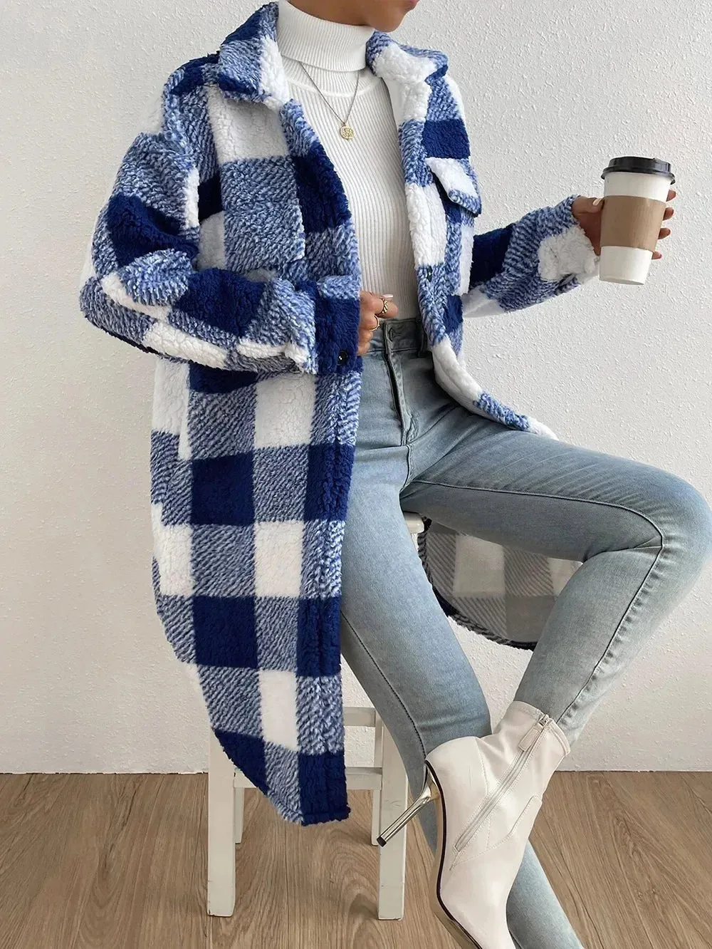 Women's Stylish Plaid Lapel Plush Winter Jacket | Ideal for Autumn/Winter