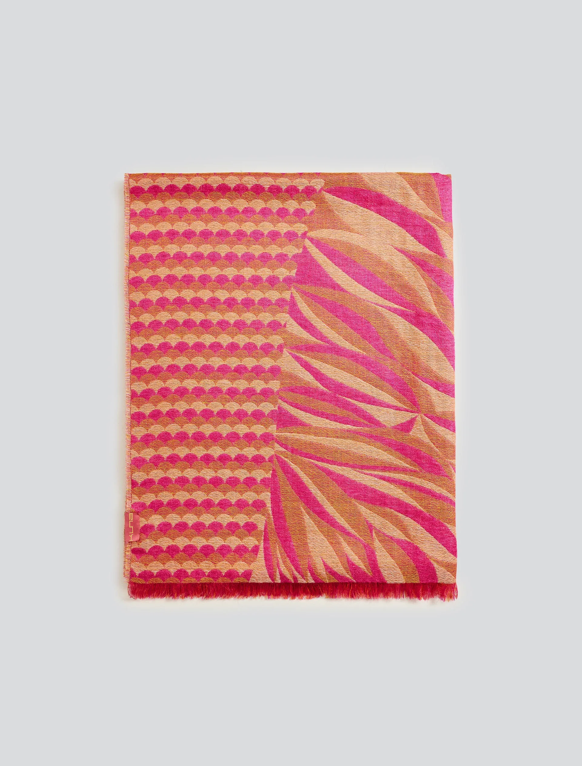 Ysily Shawl Baby Alpaca Color Fuchsia